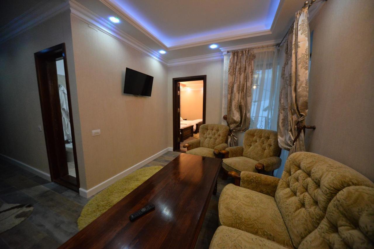 Edy'S Royal Predeal Exterior foto
